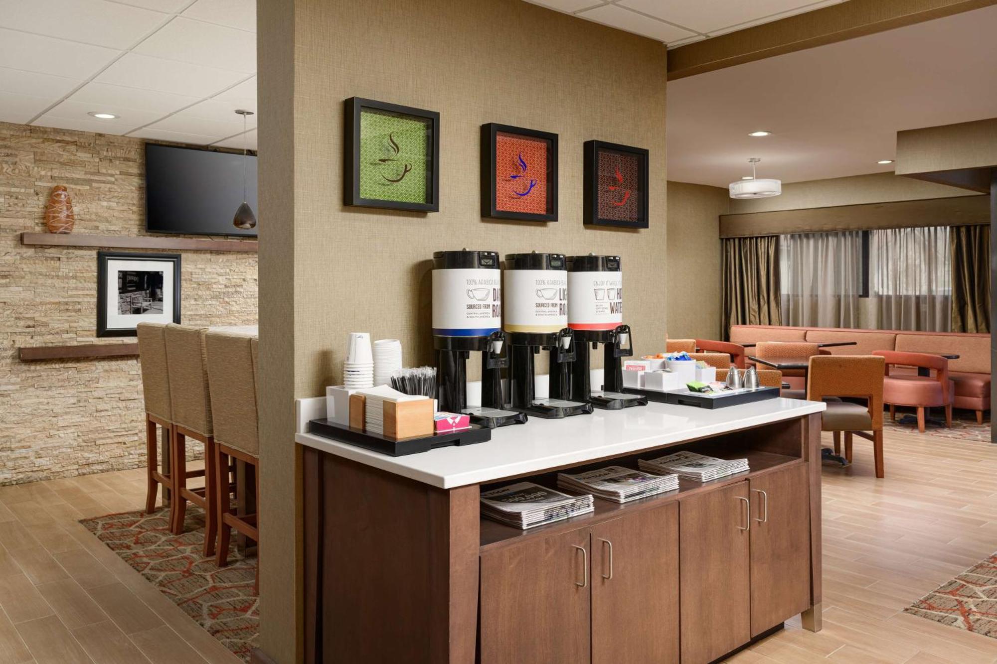 Hampton Inn Oak Ridge Knoxville Экстерьер фото