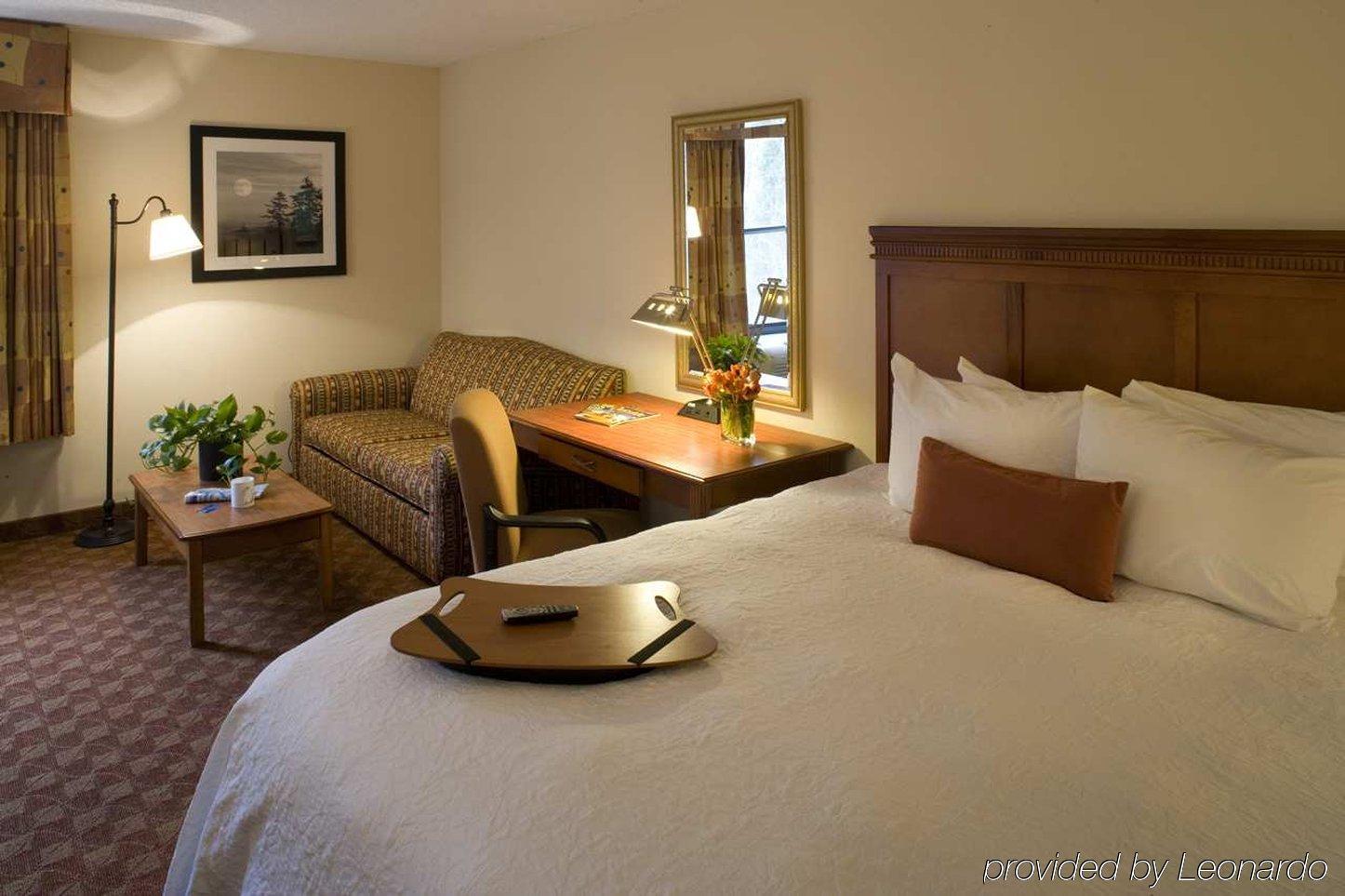 Hampton Inn Oak Ridge Knoxville Номер фото