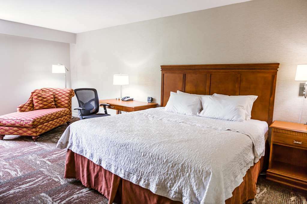 Hampton Inn Oak Ridge Knoxville Номер фото